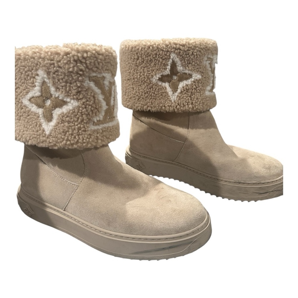 Louis Vuitton snowdrop flat ankle boots